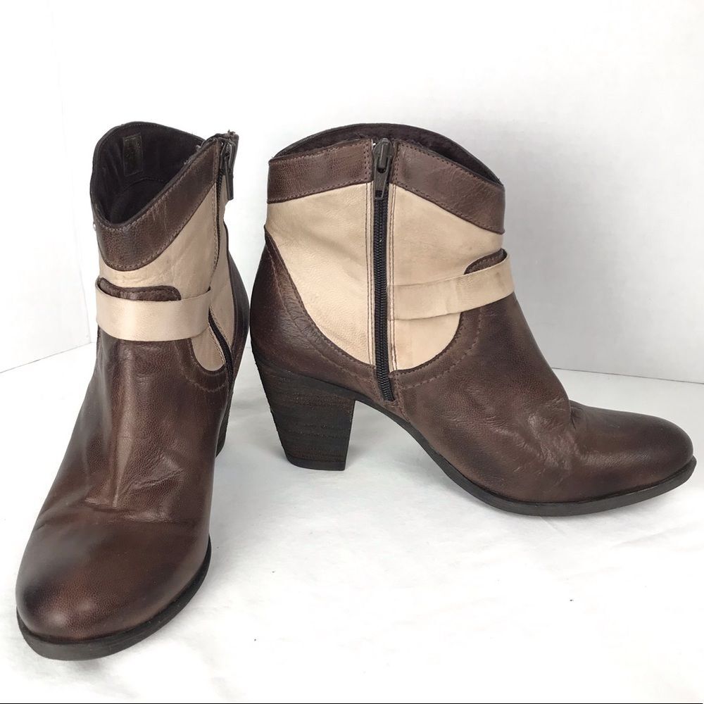 Eric Michael Leather Booties Made in Spain Sz 39 / 8 Tan Brown 2 tone